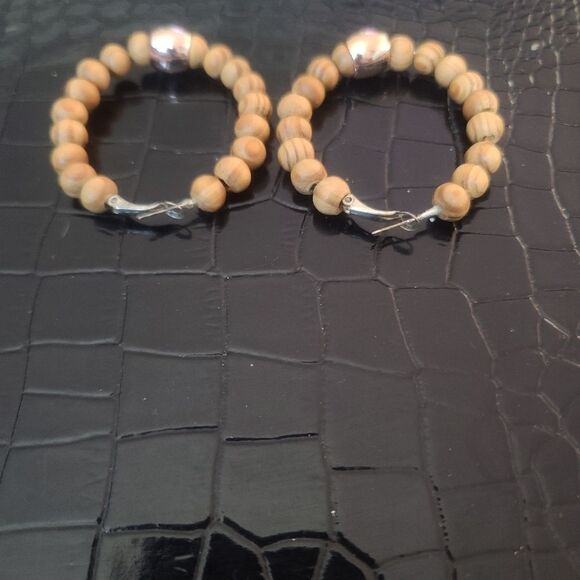 Vintage Boho Wood Beaded Hoop Circle Earrings Pierced Ears - Picture 7 of 8